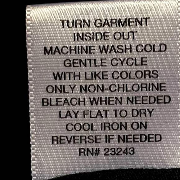 NY & Co Black/white Check sheer front overlay black V-neck tank - Picture 6 of 9